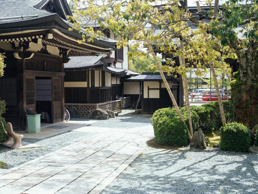 Koyasan Shukubo Jokiin Hotell Exteriör bild
